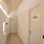 Al Guiscardo 8 לינה וארוחת בוקר בארי