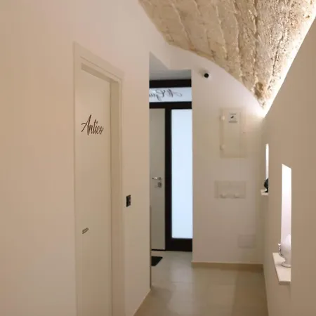 Al Guiscardo 8 Bari
